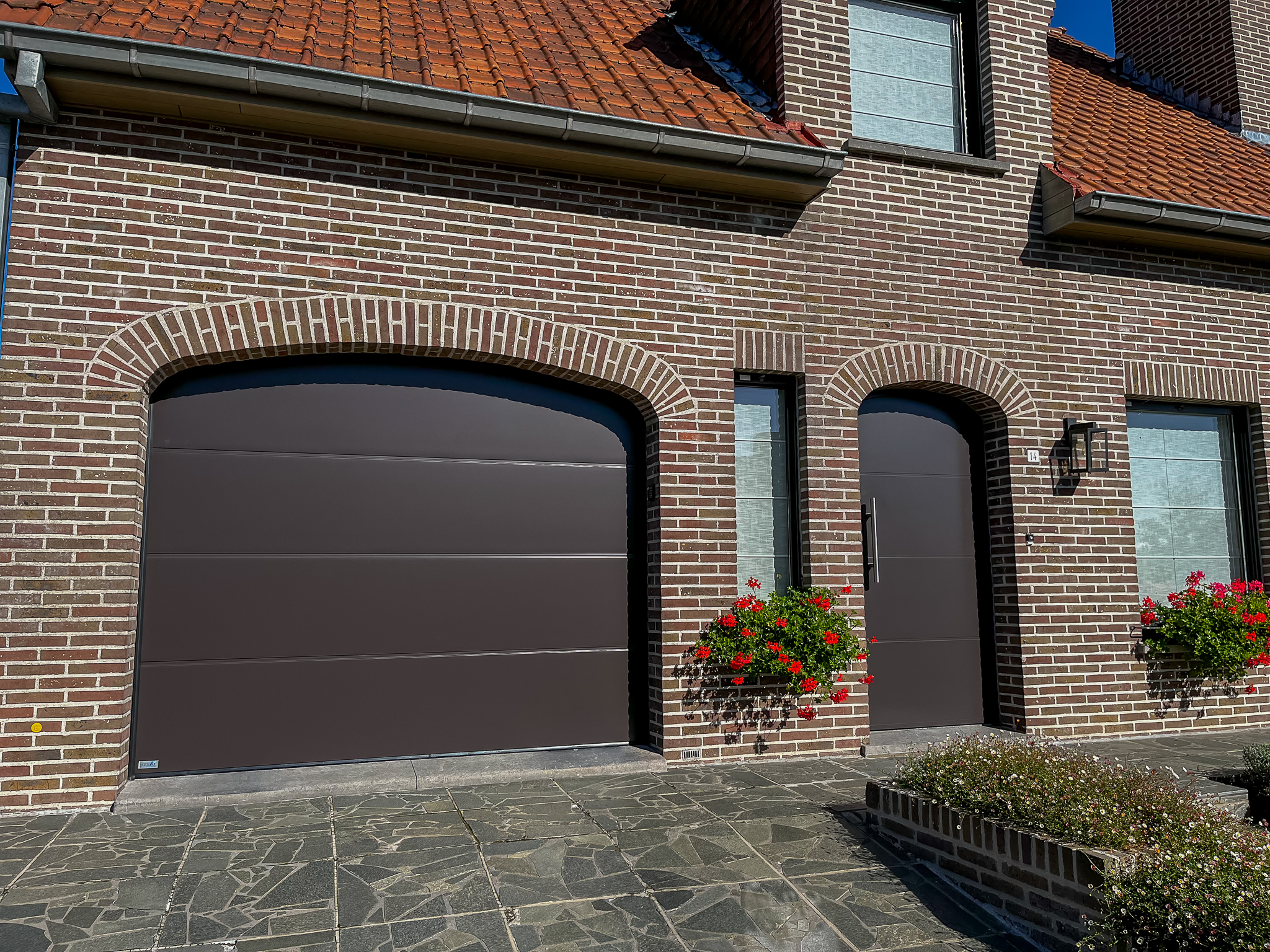 Renoveren van een oudere woning? Kies een sectionale poort